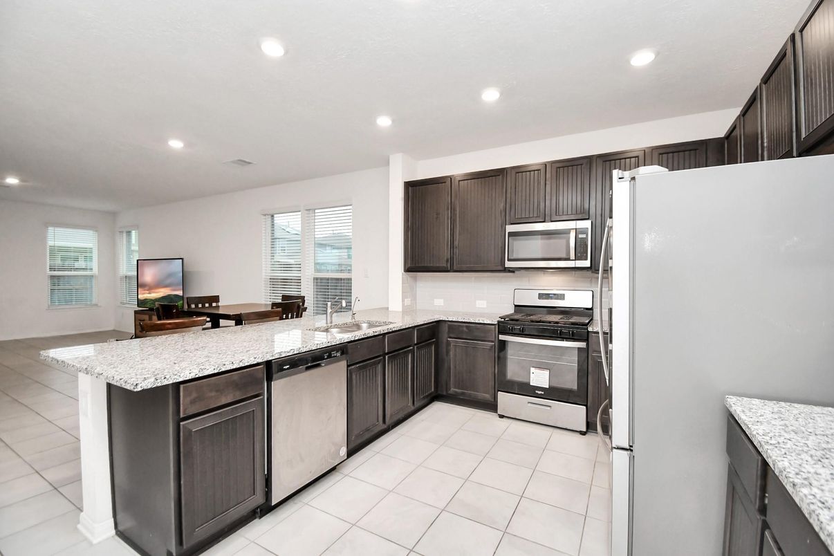 Dining room, Interior, Kitchen, Recessed Lighting, Stainless Steel Appliances