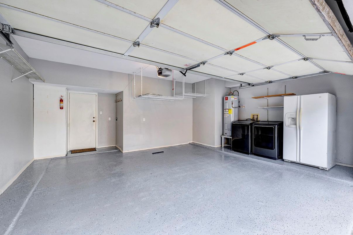 Garage, Interior