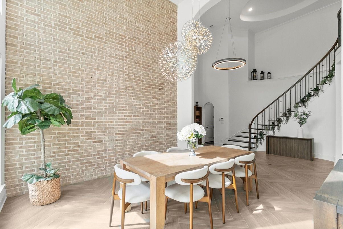 Dining room, Interior, Pendant Lights, Recessed Lighting, Stone Walls, Wood Texture Flooring