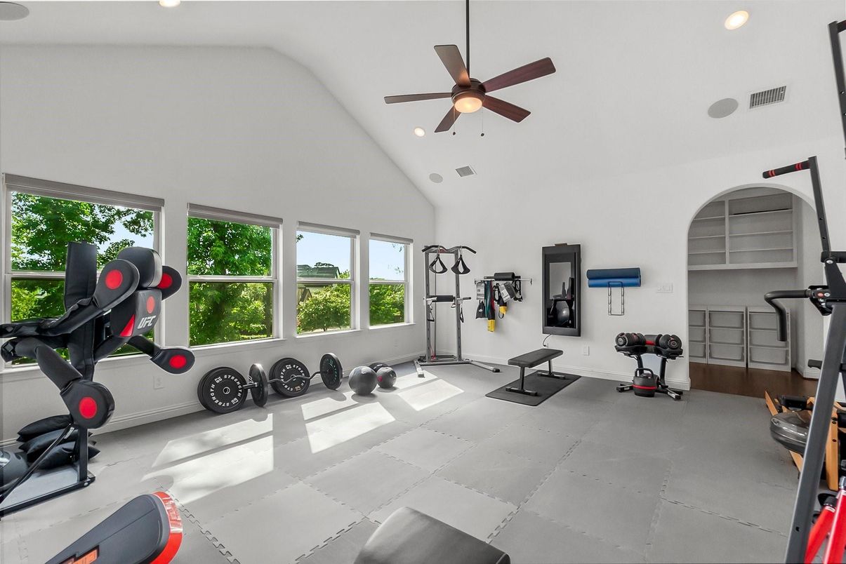 Fitness Equipment, Interior, Recessed Lighting