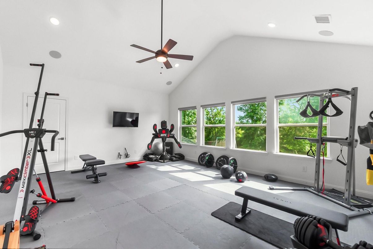 Fitness Equipment, Interior, Recessed Lighting