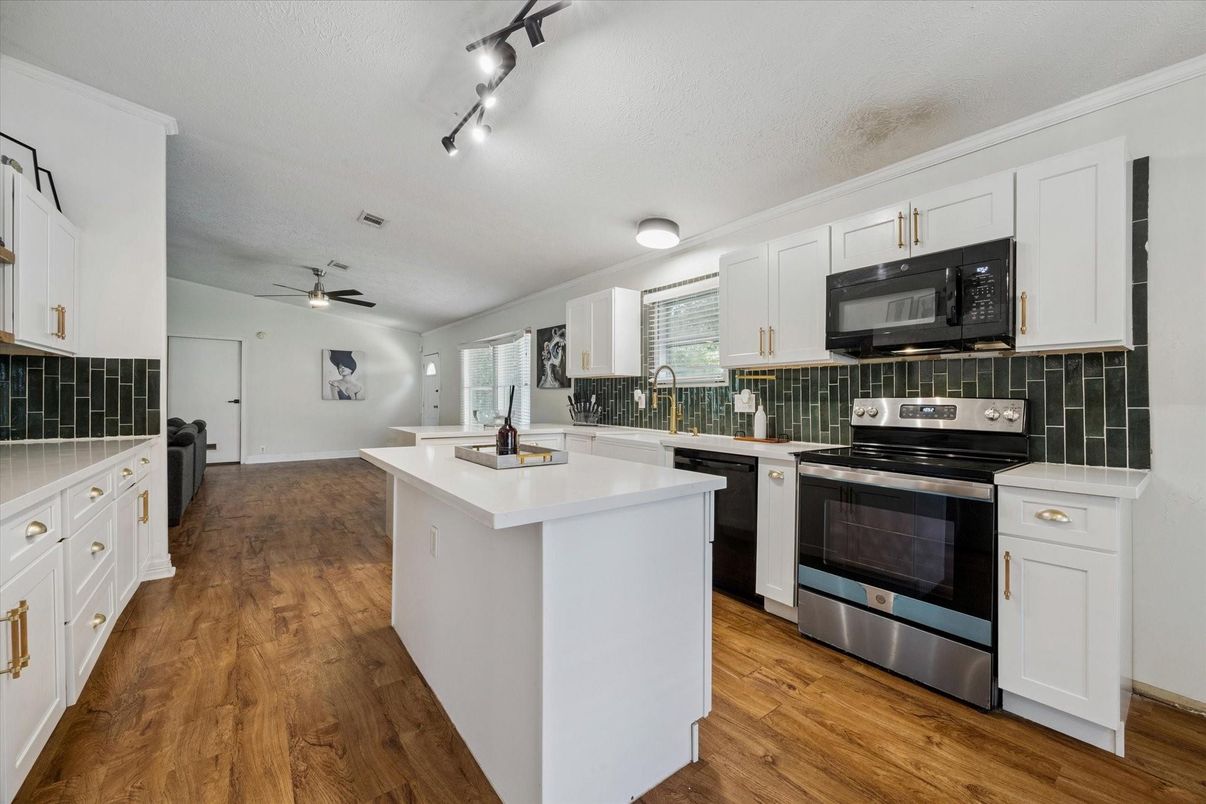 Interior, Kitchen, Stainless Steel Appliances, Wood Texture Flooring
