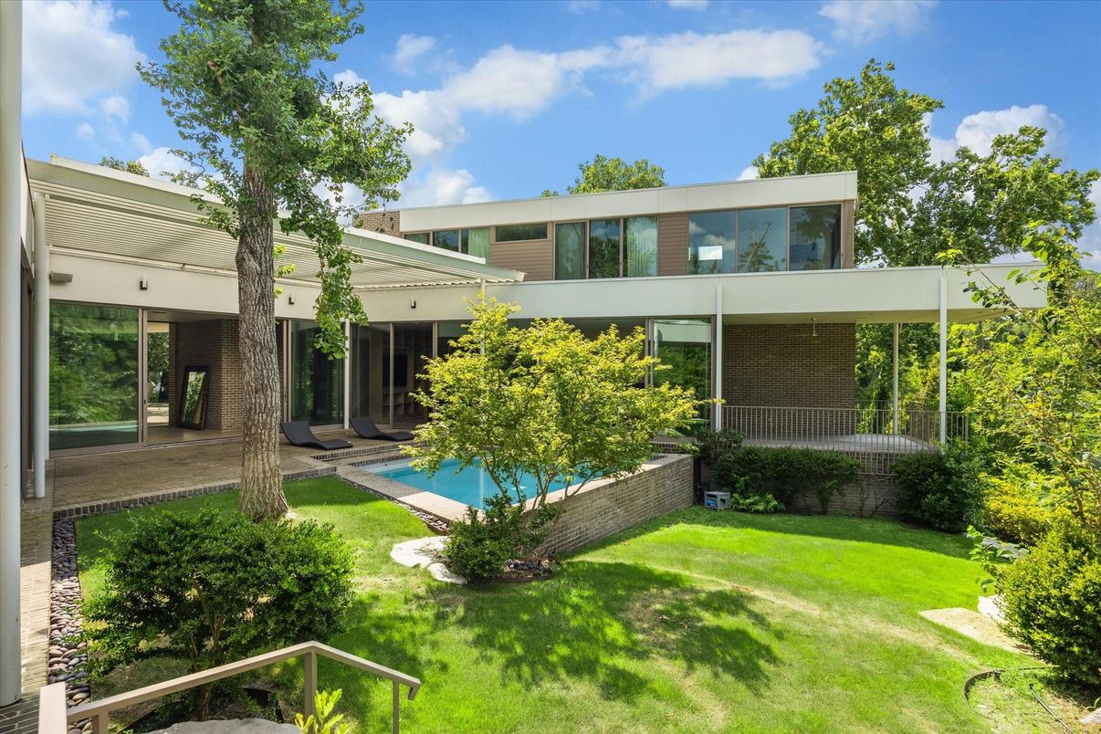 Backyard, Exterior, Pool