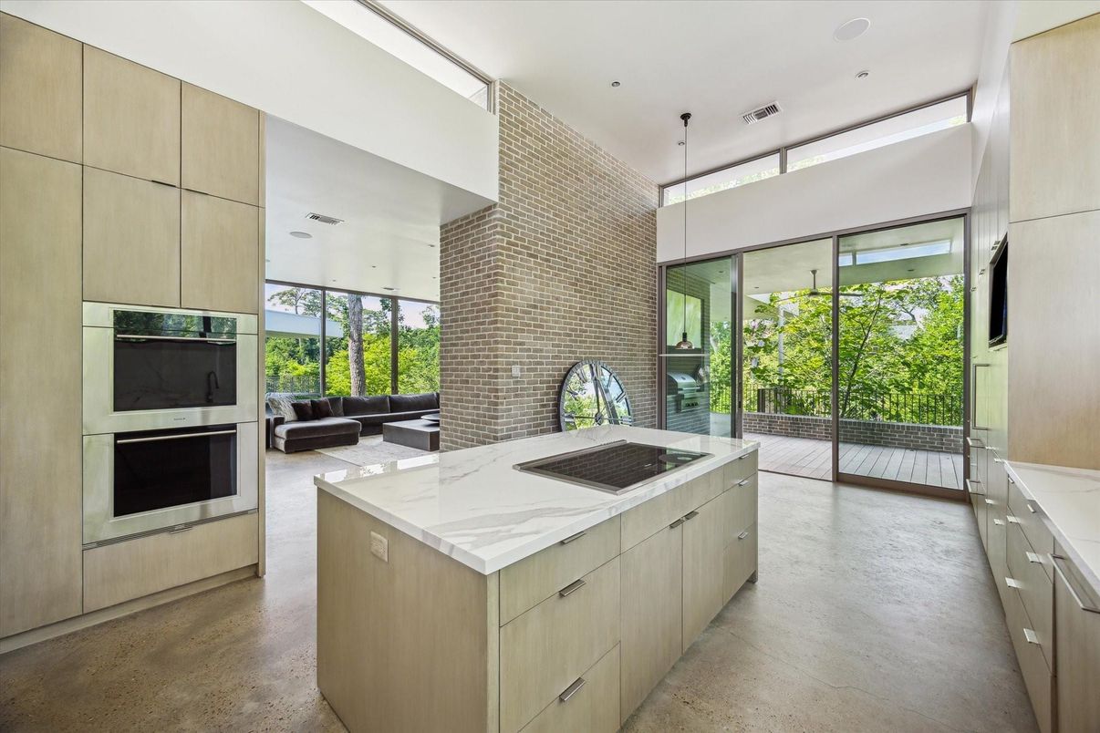 Interior, Kitchen, Living room, Pendant Lights, Recessed Lighting, Stainless Steel Appliances