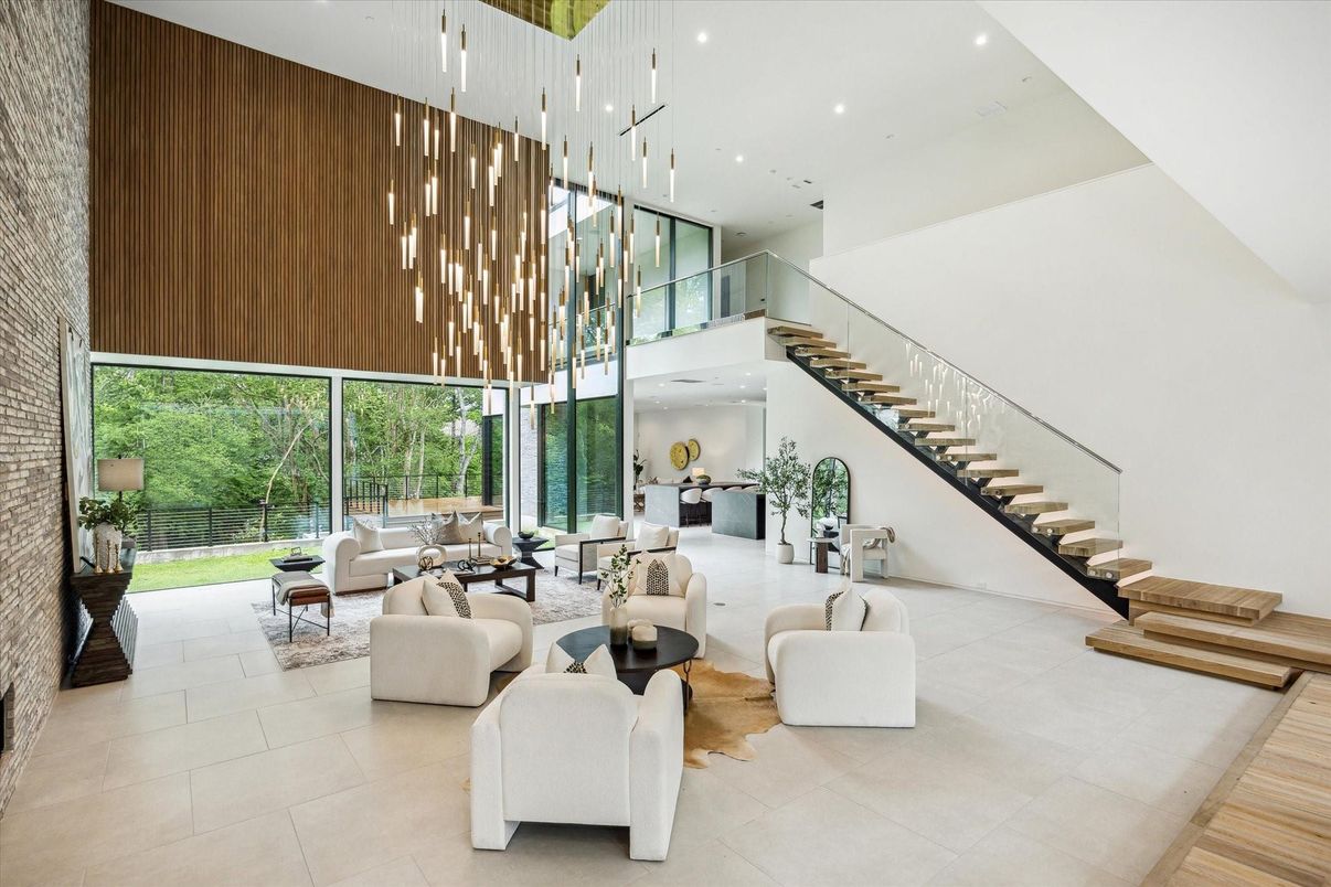 Interior, Living room, Pendant Lights, Recessed Lighting