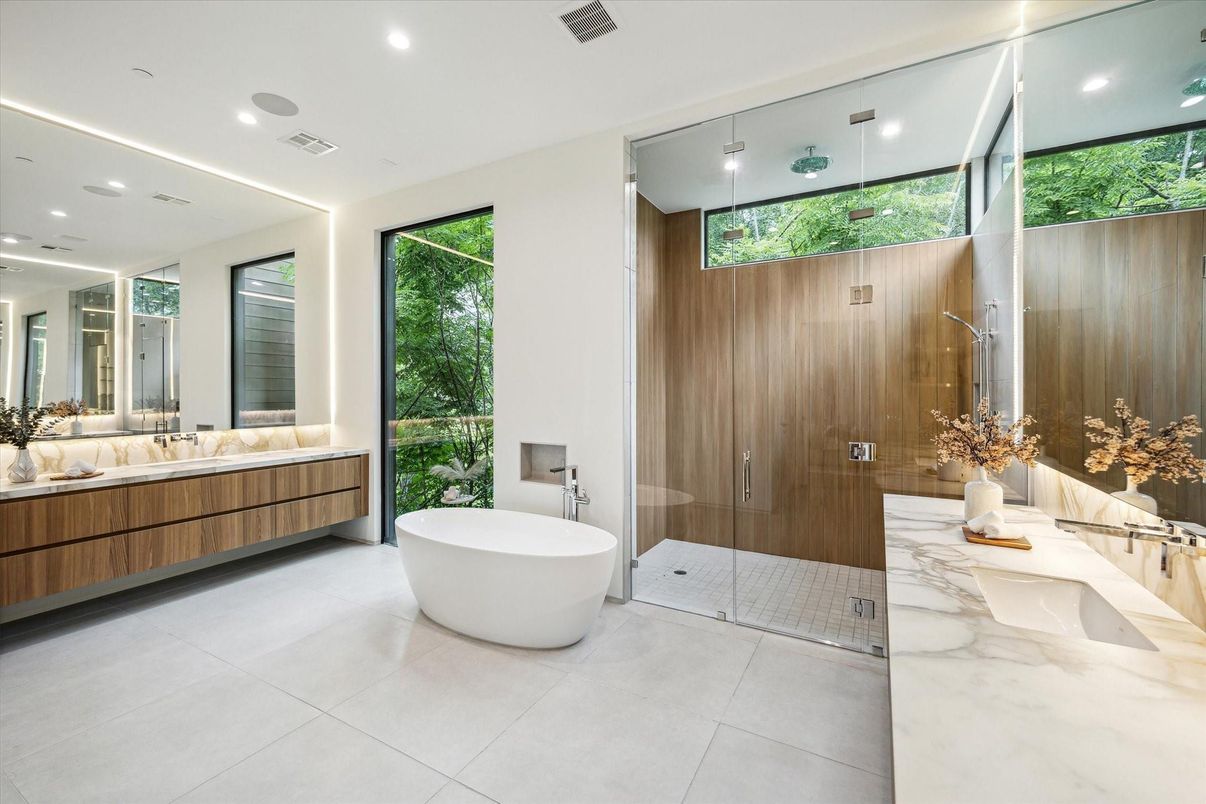 Bathroom, Dual Sink Vanities, Free Standing Baths, Glass Shower, Interior, Recessed Lighting