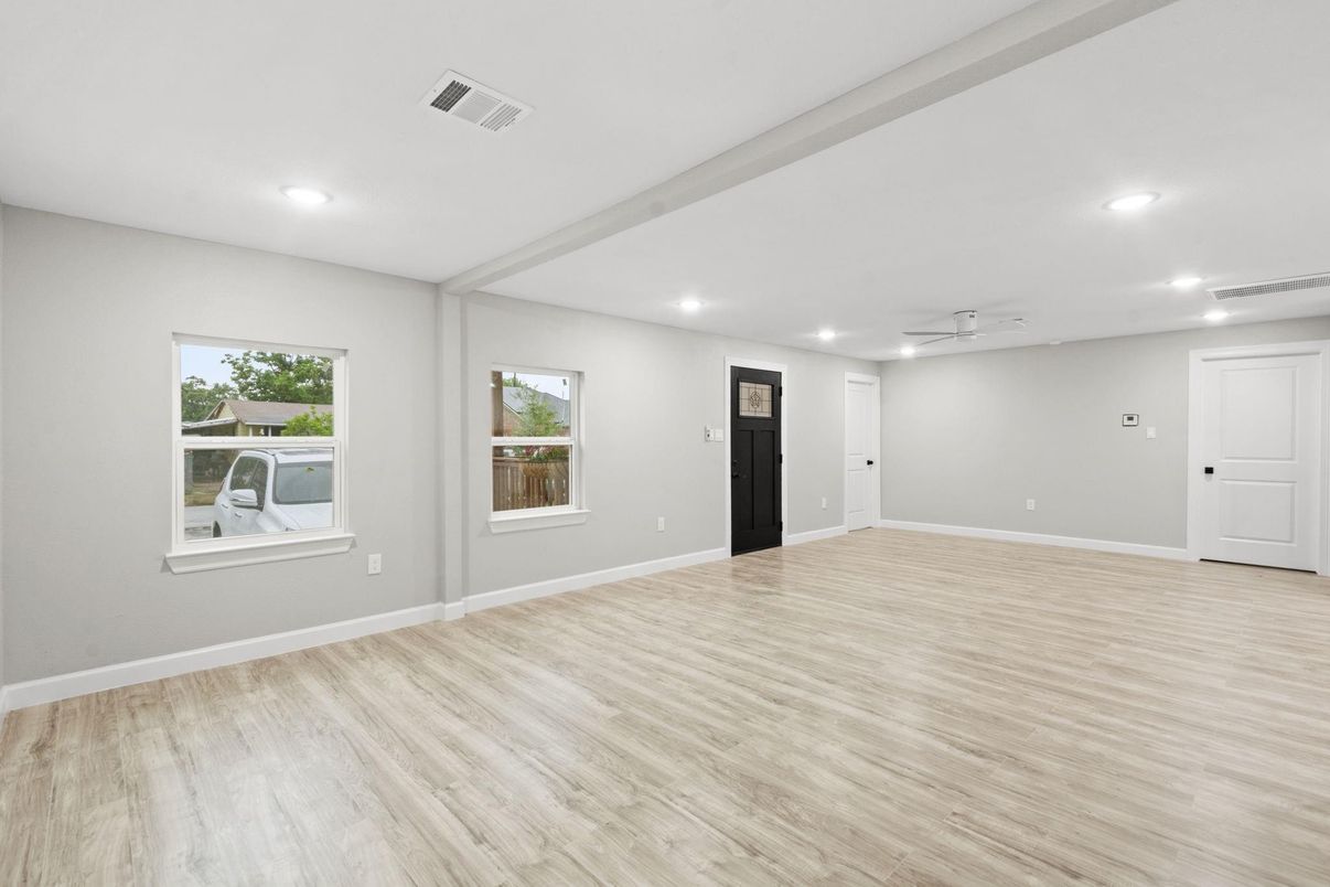 Empty room, Interior, Recessed Lighting, Wood Texture Flooring