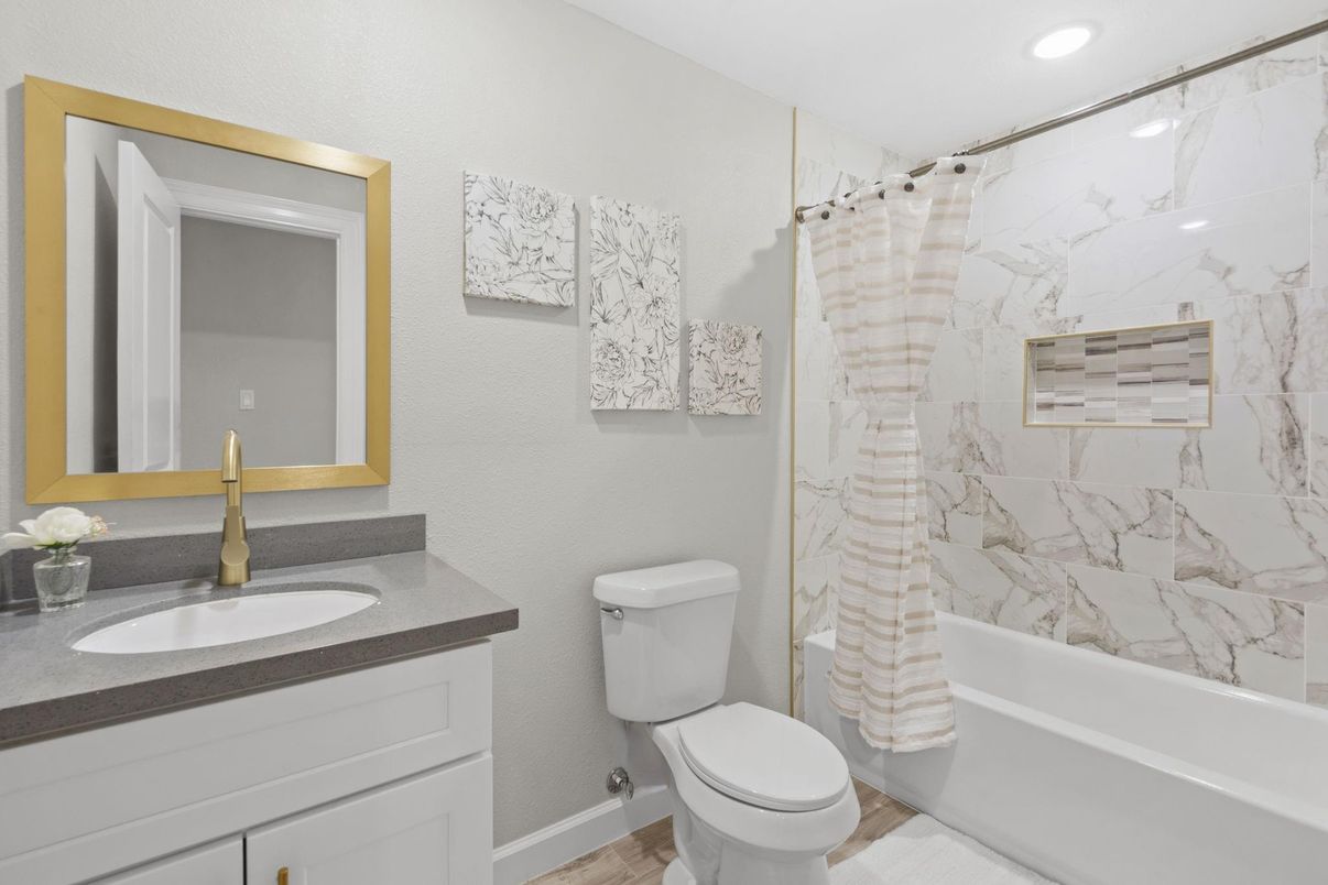 Bathroom, Interior, Marble Walls, Recessed Lighting