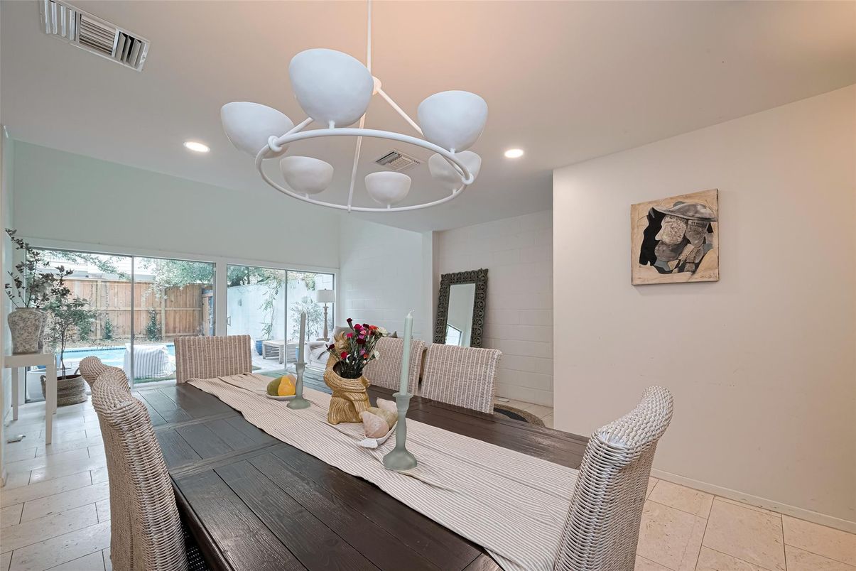Dining room, Interior, Pendant Lights, Recessed Lighting
