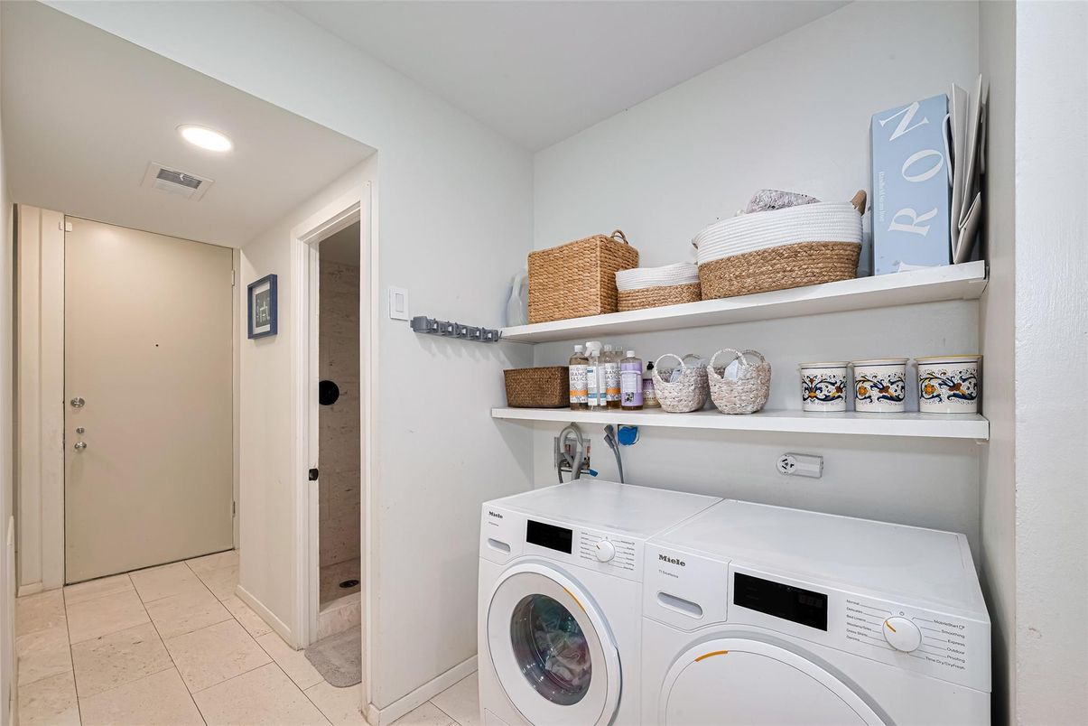 Interior, Recessed Lighting, Washer