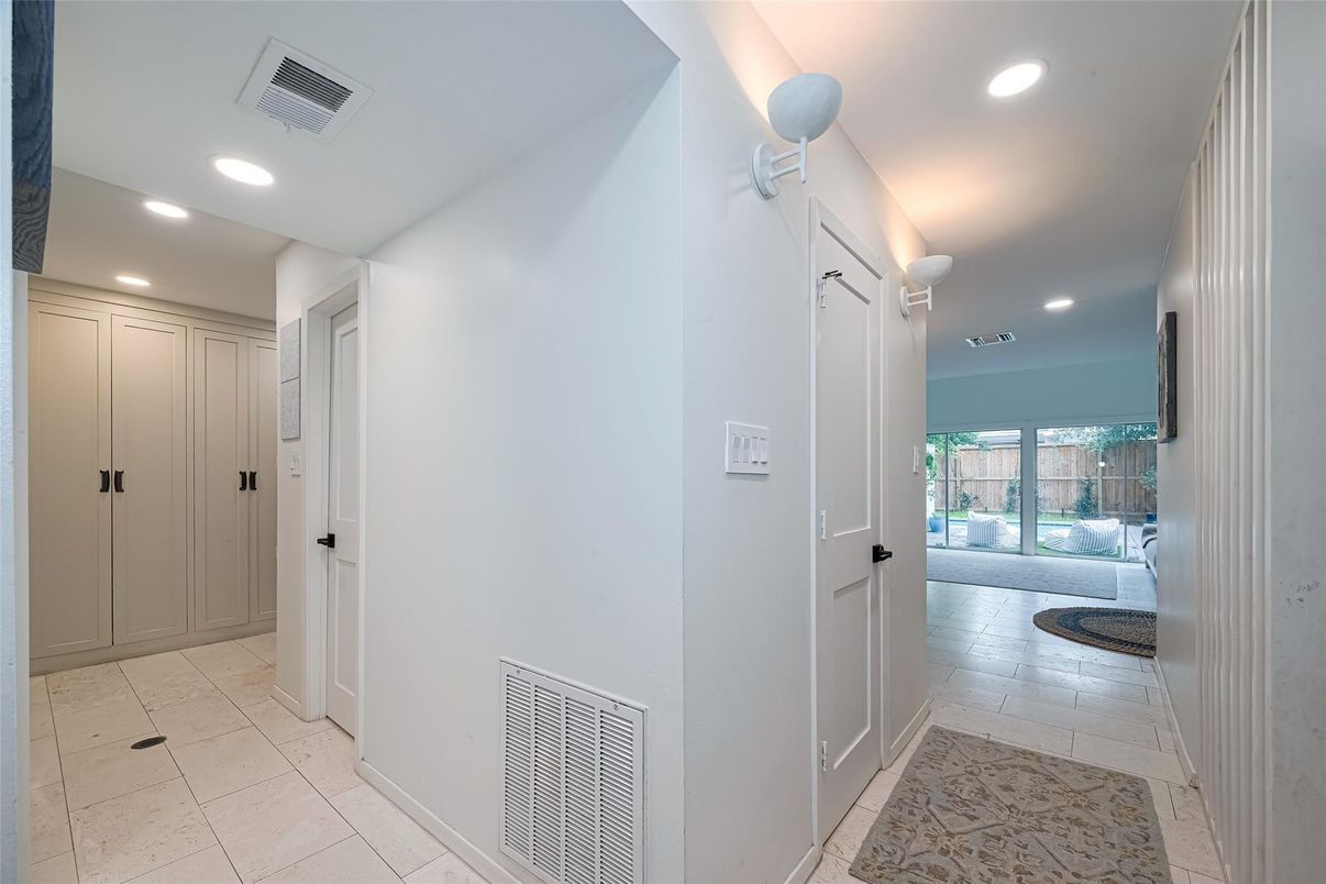 Interior, Recessed Lighting