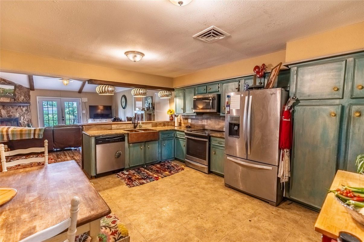 Interior, Kitchen, Living room, Stainless Steel Appliances