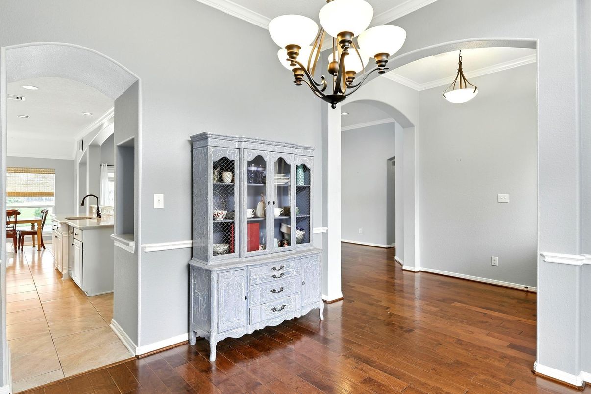 Chandelier, Interior, Pendant Lights, Recessed Lighting, Wood Texture Flooring