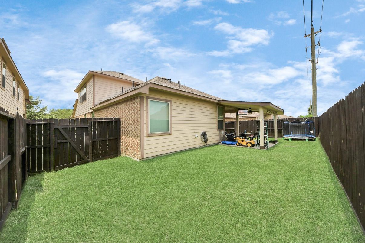 Backyard, Exterior, Playground