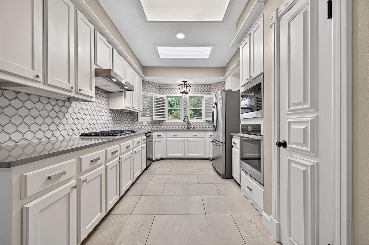 Interior, Kitchen, Recessed Lighting