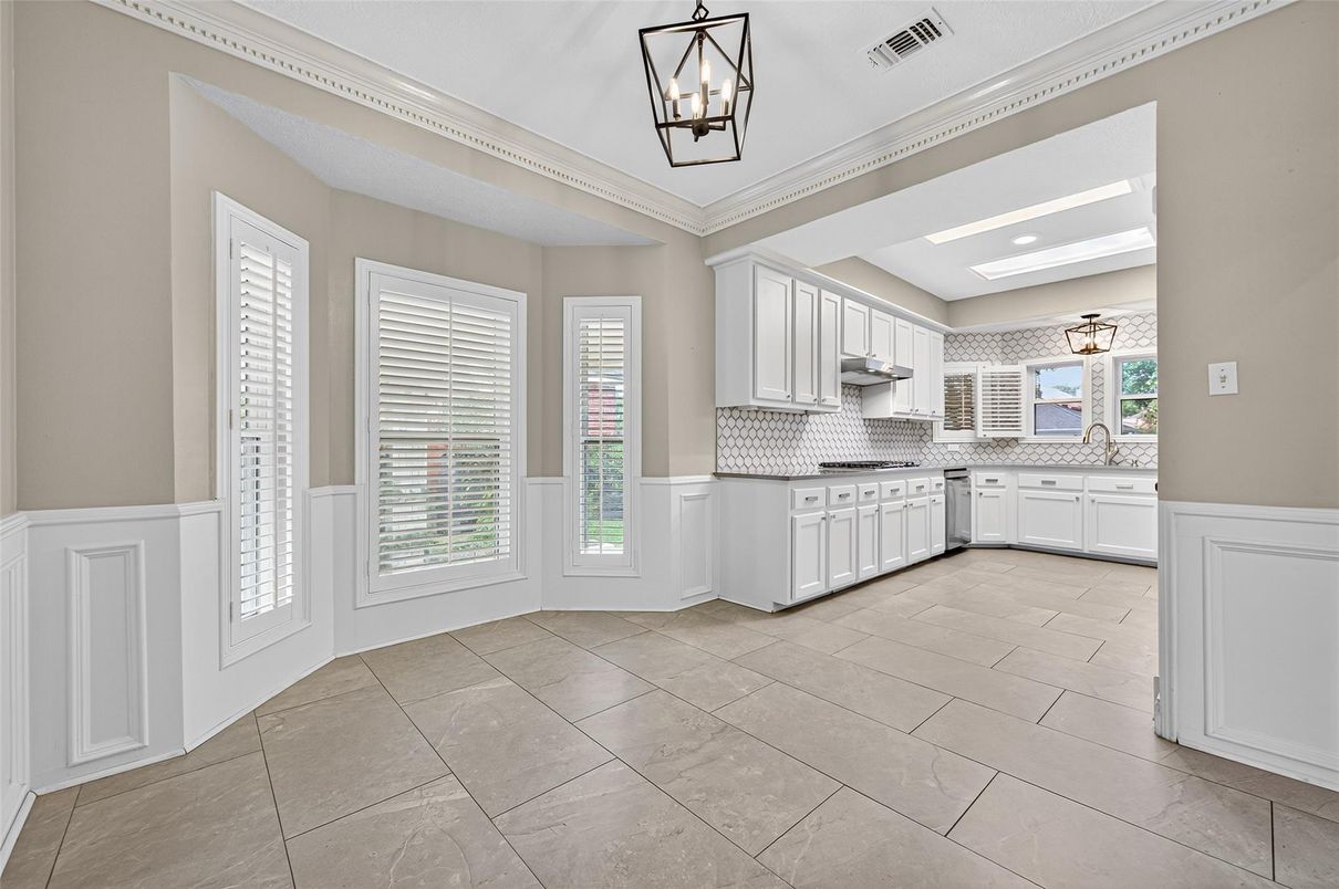 Interior, Kitchen, Pendant Lights, Recessed Lighting