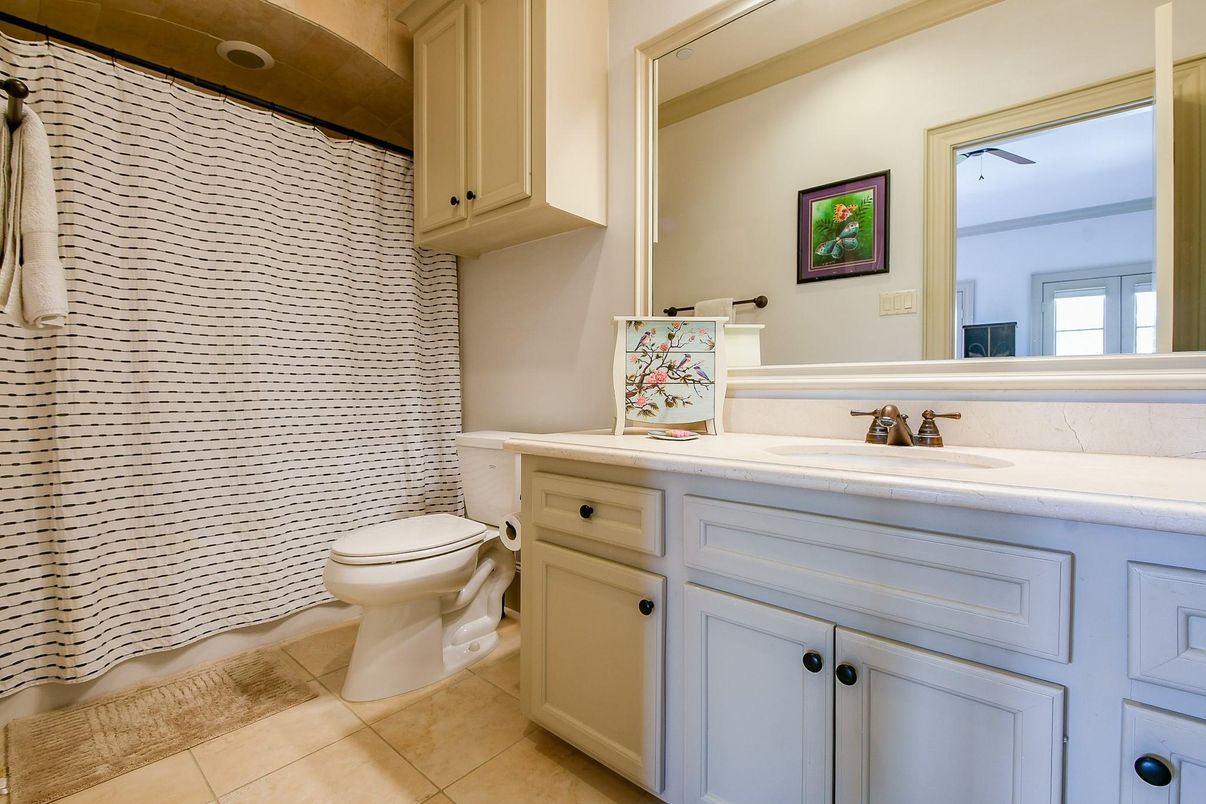 Bathroom, Interior