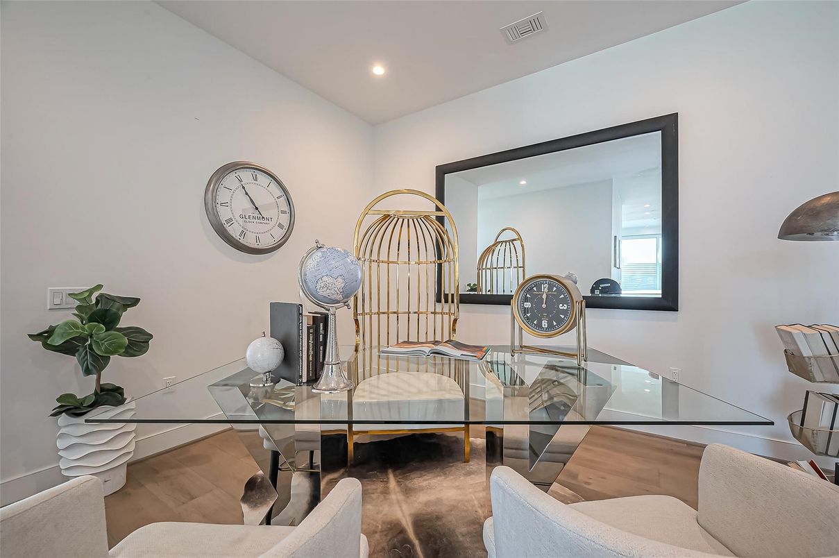 Home Office, Interior, Recessed Lighting, Wood Texture Flooring