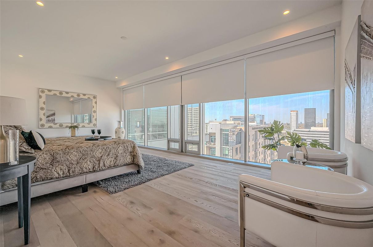 Bathroom, Bedroom, Interior, Recessed Lighting, Wood Texture Flooring