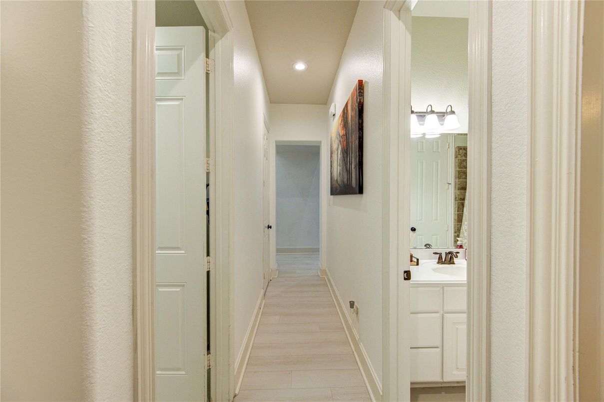 Interior, Recessed Lighting