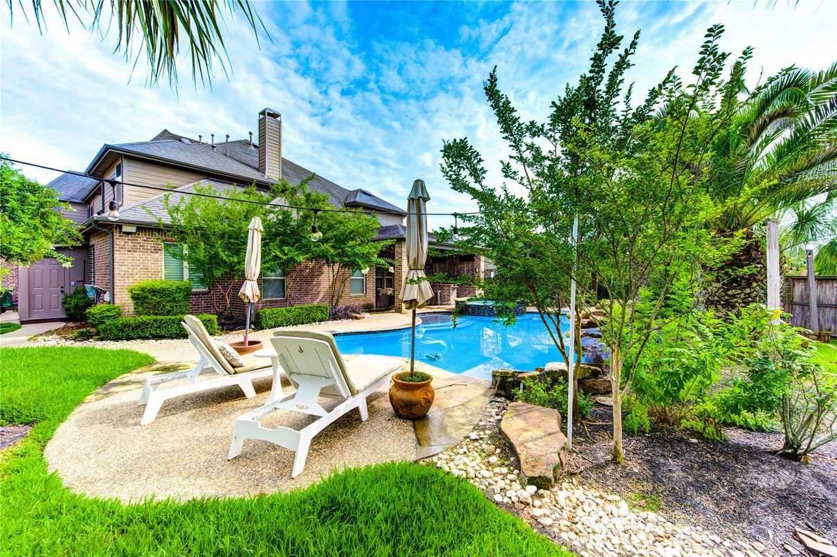 Backyard, Exterior, Pool
