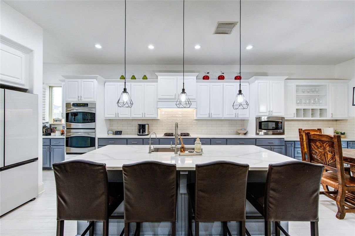 Interior, Kitchen, Pendant Lights, Recessed Lighting, Stainless Steel Appliances