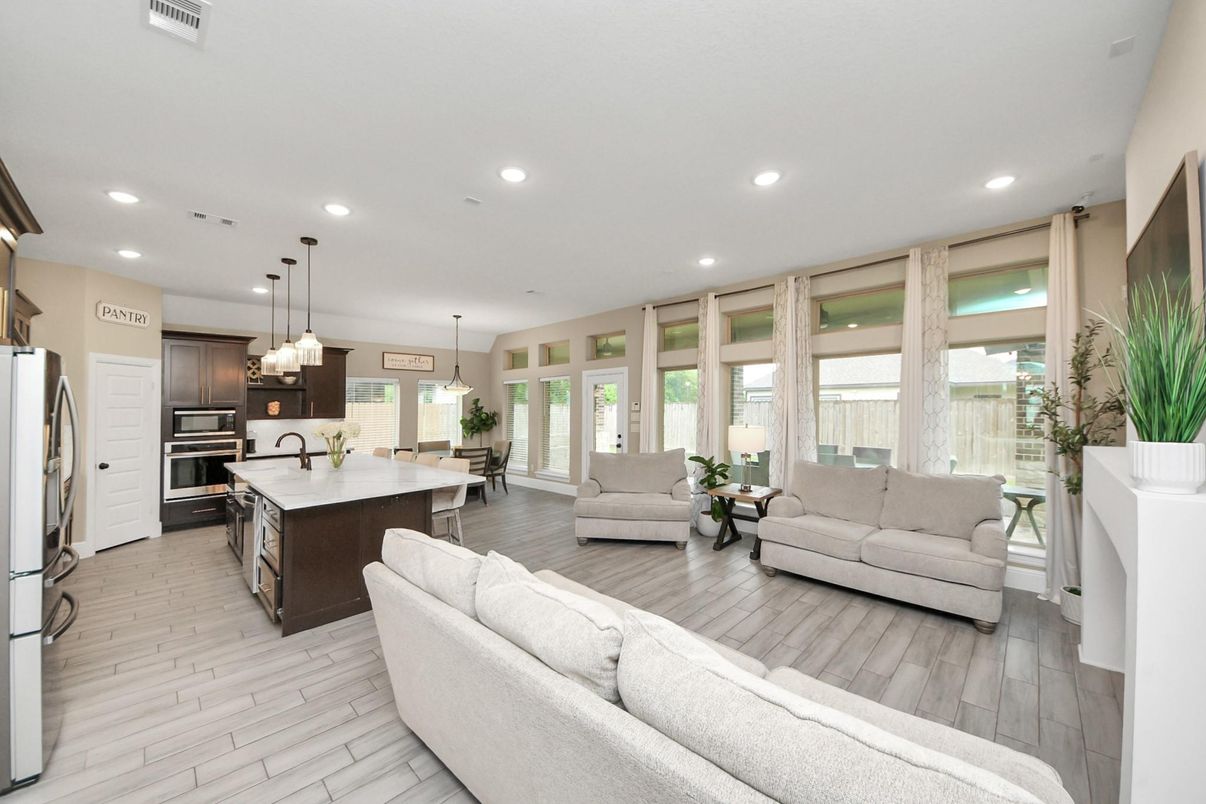 Interior, Kitchen, Living room, Pendant Lights, Recessed Lighting, Stainless Steel Appliances, Wood Texture Flooring