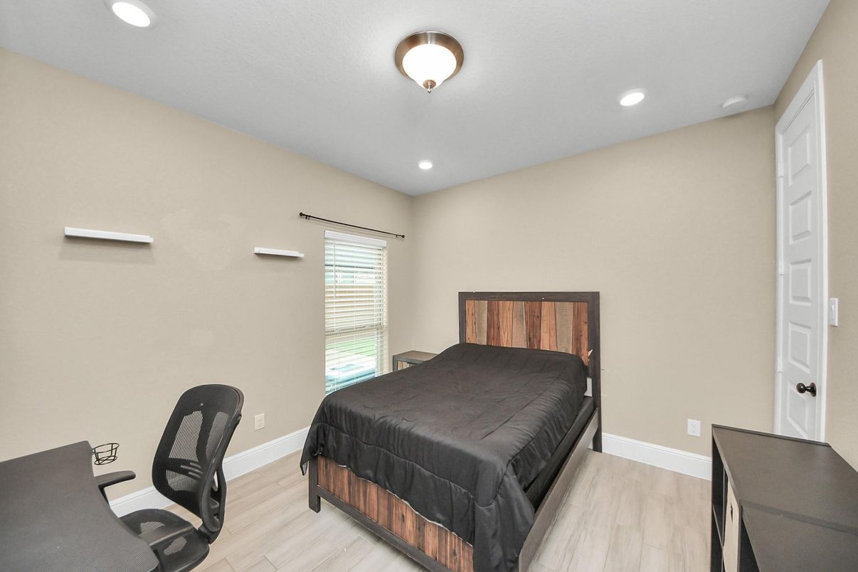 Bedroom, Interior, Recessed Lighting, Wood Texture Flooring