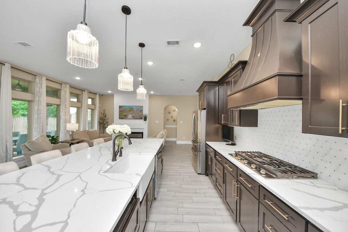 Interior, Kitchen, Pendant Lights, Recessed Lighting, Stainless Steel Appliances