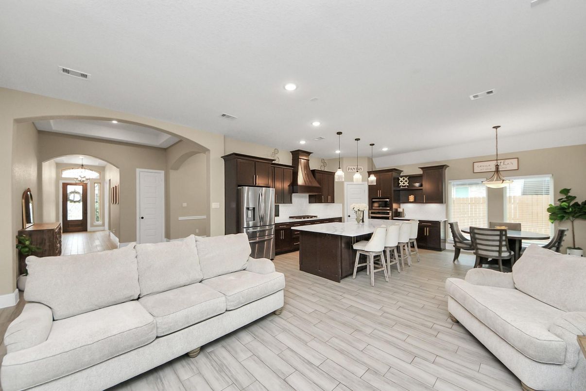 Dining room, Interior, Kitchen, Living room, Pendant Lights, Recessed Lighting, Stainless Steel Appliances, Wood Texture Flooring