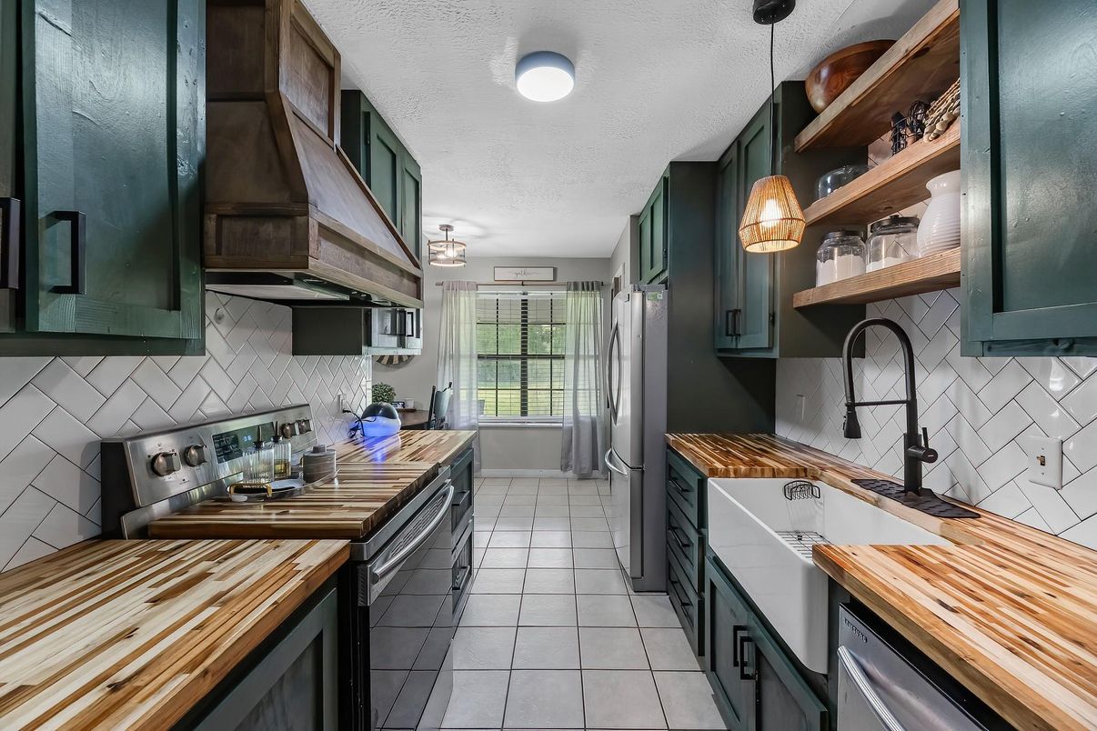 Interior, Kitchen, Stainless Steel Appliances