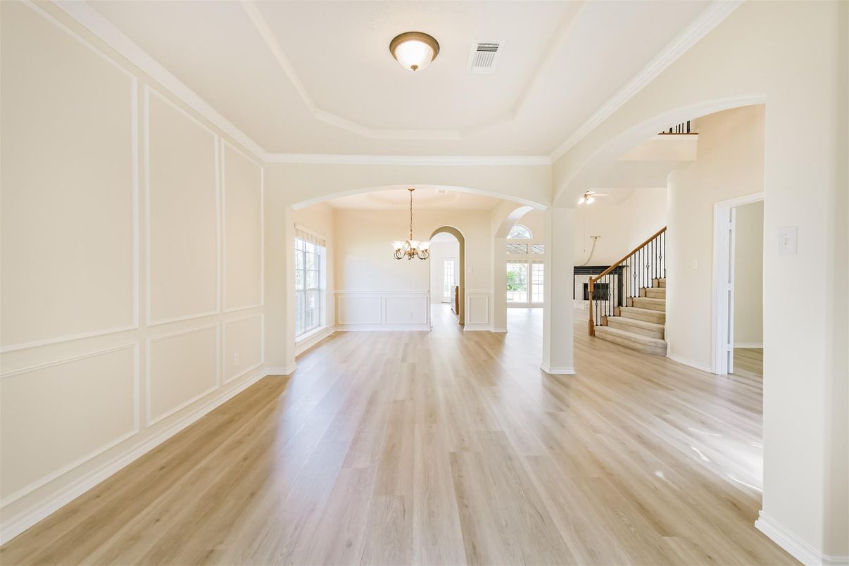 Chandelier, Empty room, Interior, Wood Texture Flooring
