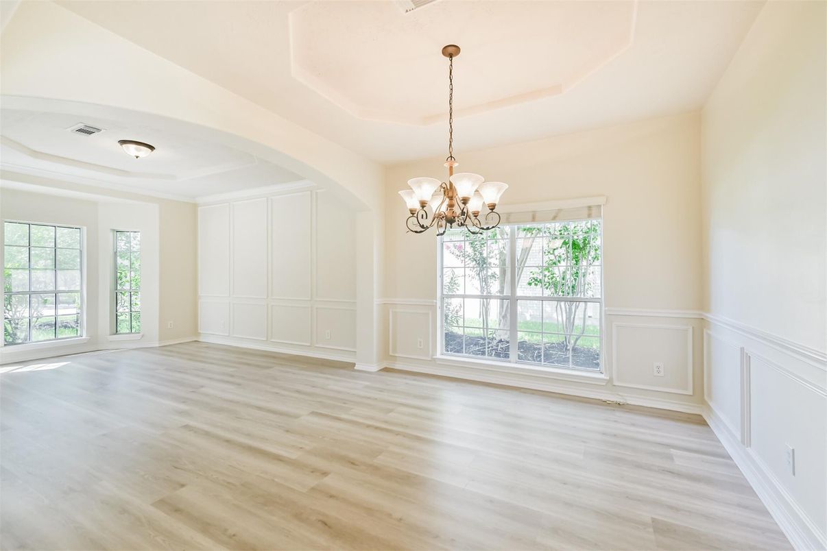 Chandelier, Empty room, Interior, Wood Texture Flooring