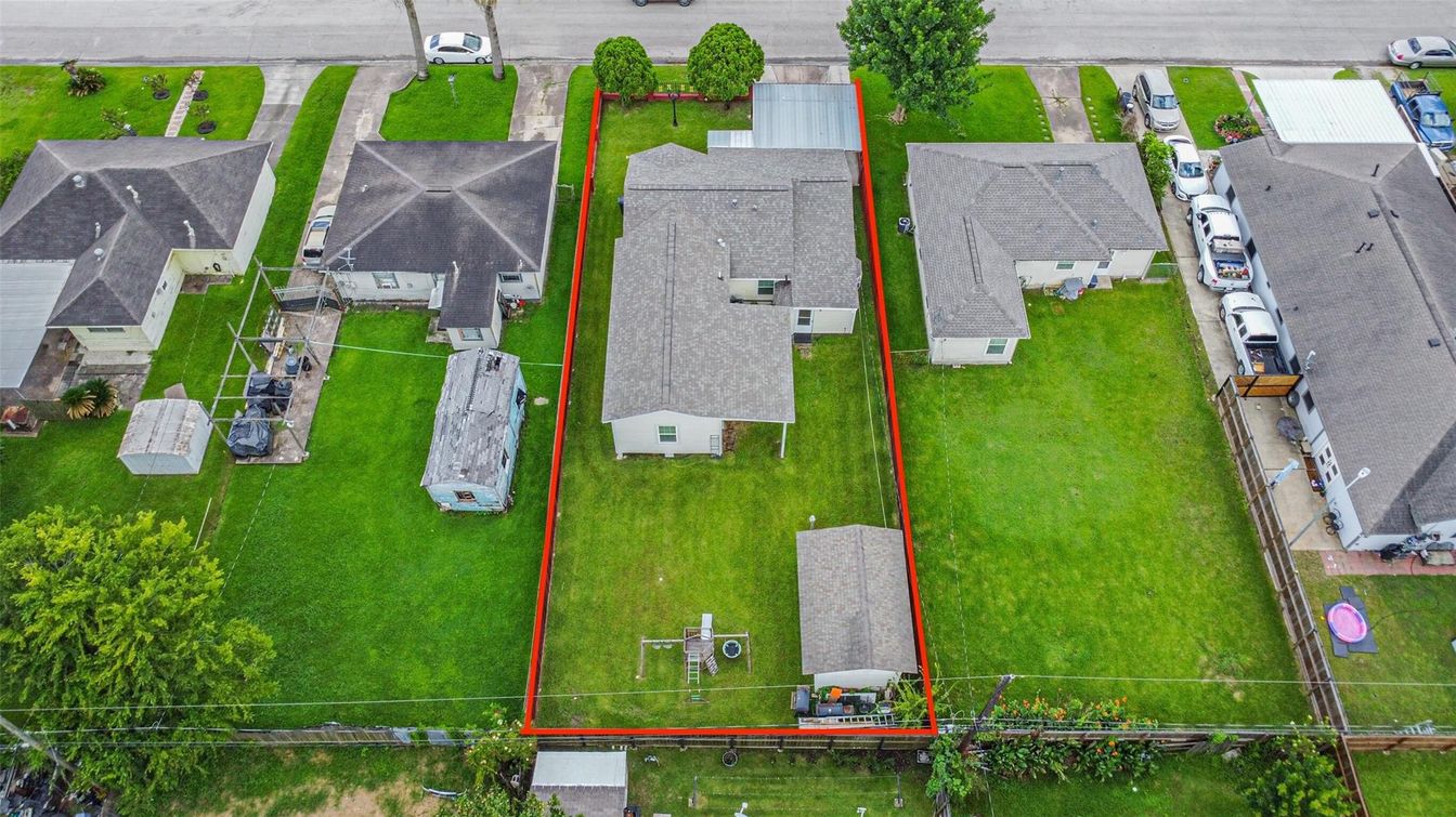 Exterior, Drone