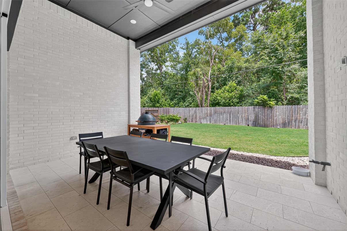 Backyard, Exterior
