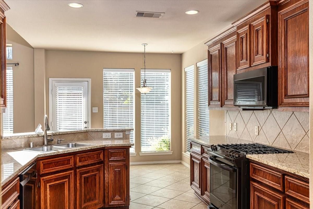 Interior, Kitchen, Pendant Lights, Recessed Lighting