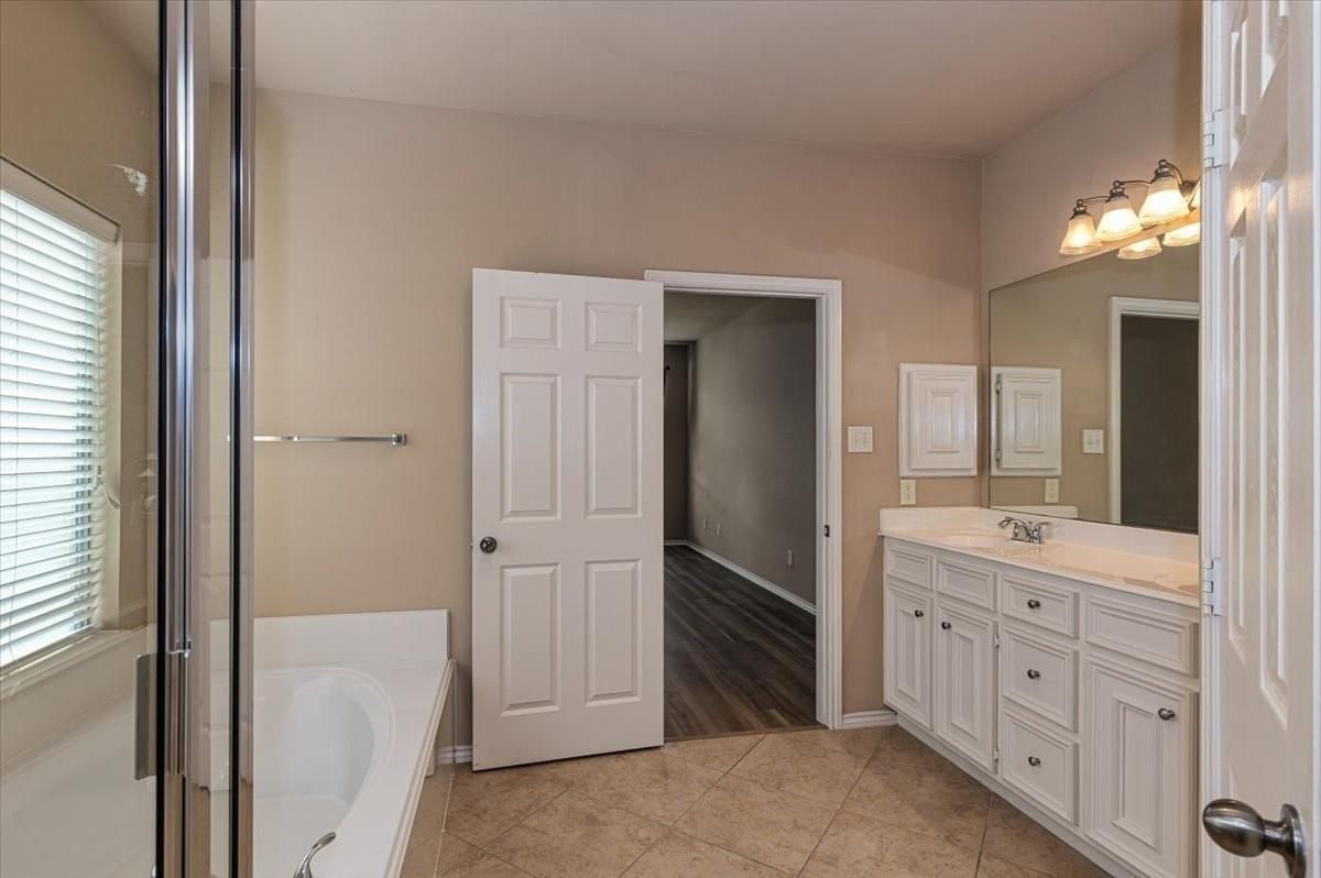 Bathroom, Dual Sink Vanities, Interior, Wood Texture Flooring