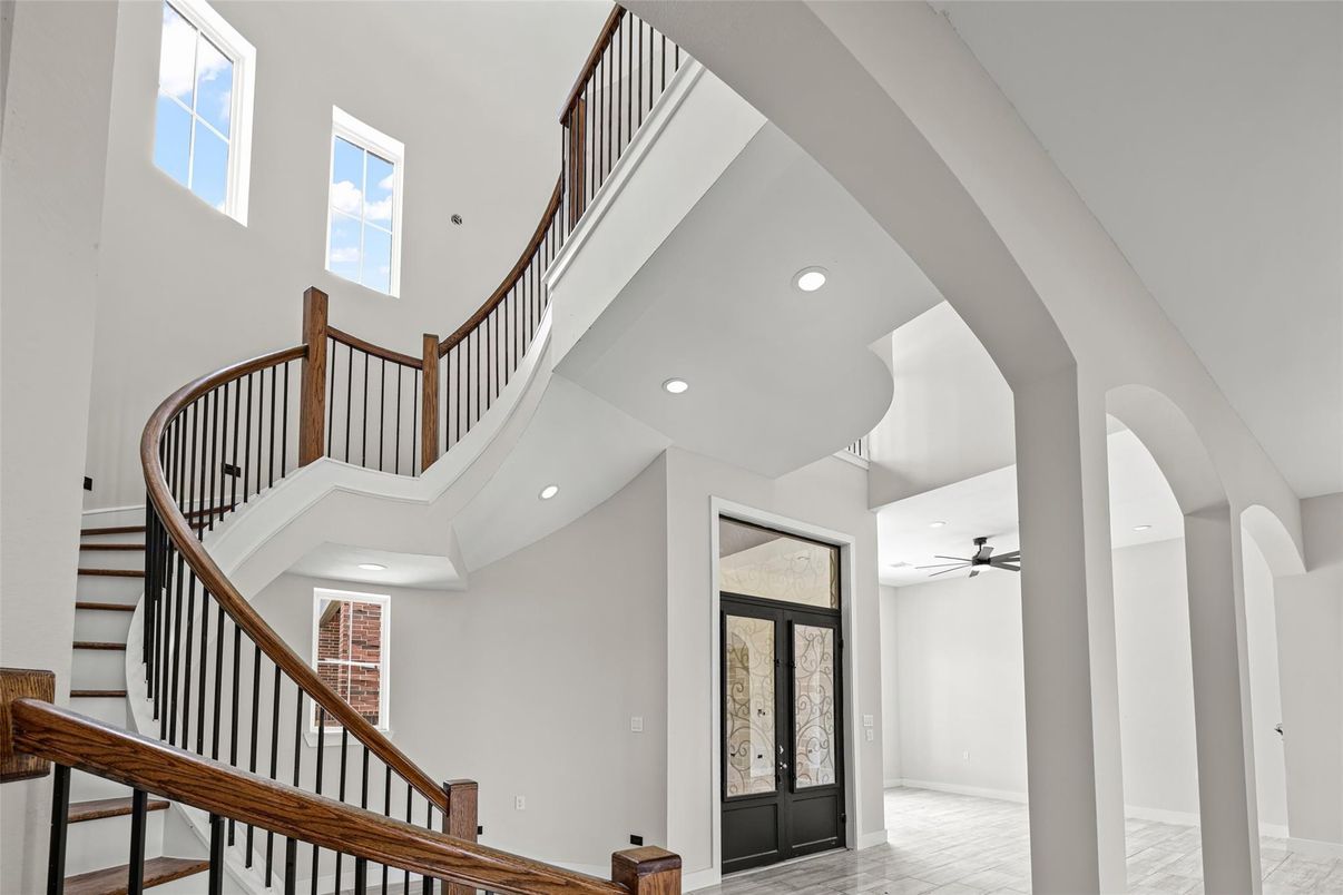 Interior, Marble, Recessed Lighting