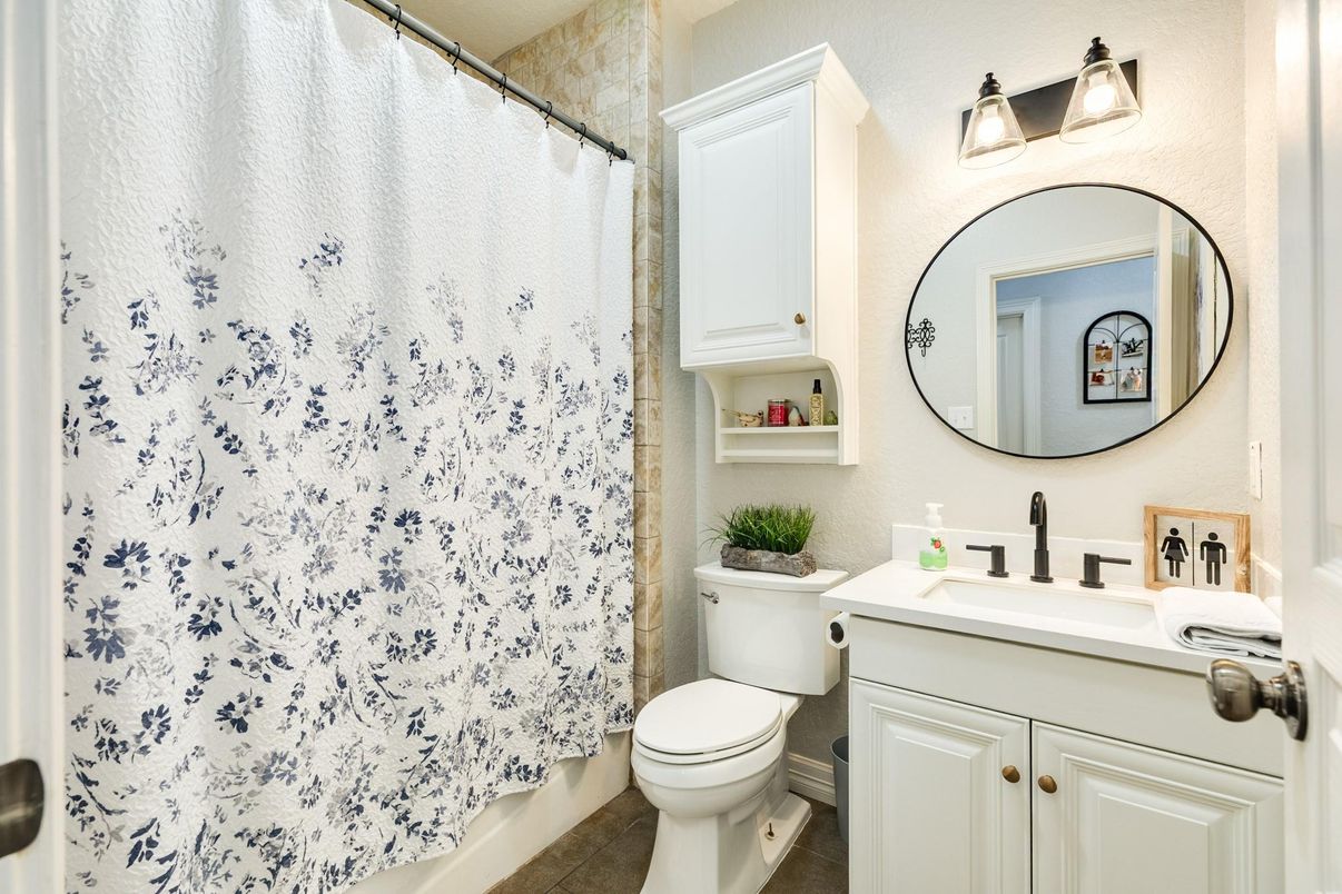 Bathroom, Interior