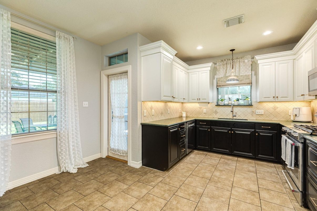 Interior, Kitchen, Pendant Lights, Recessed Lighting