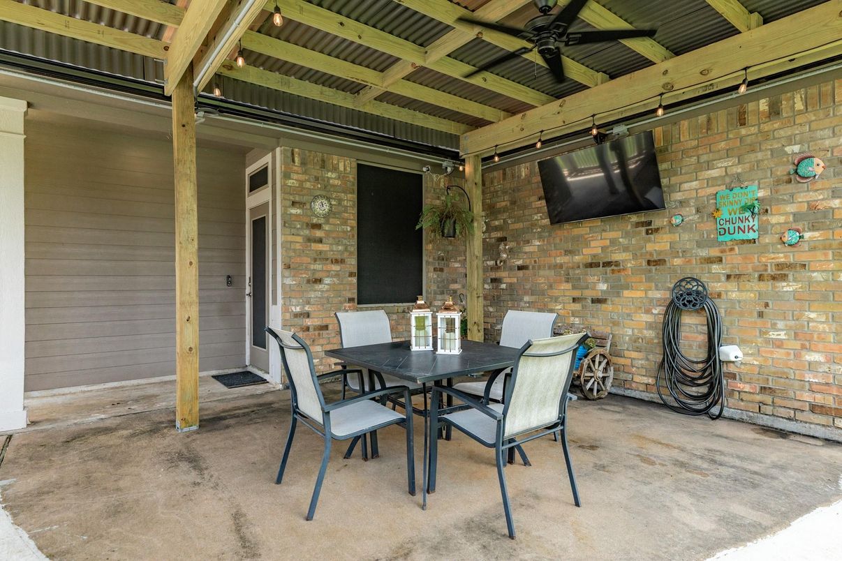 Exterior, Stone Walls
