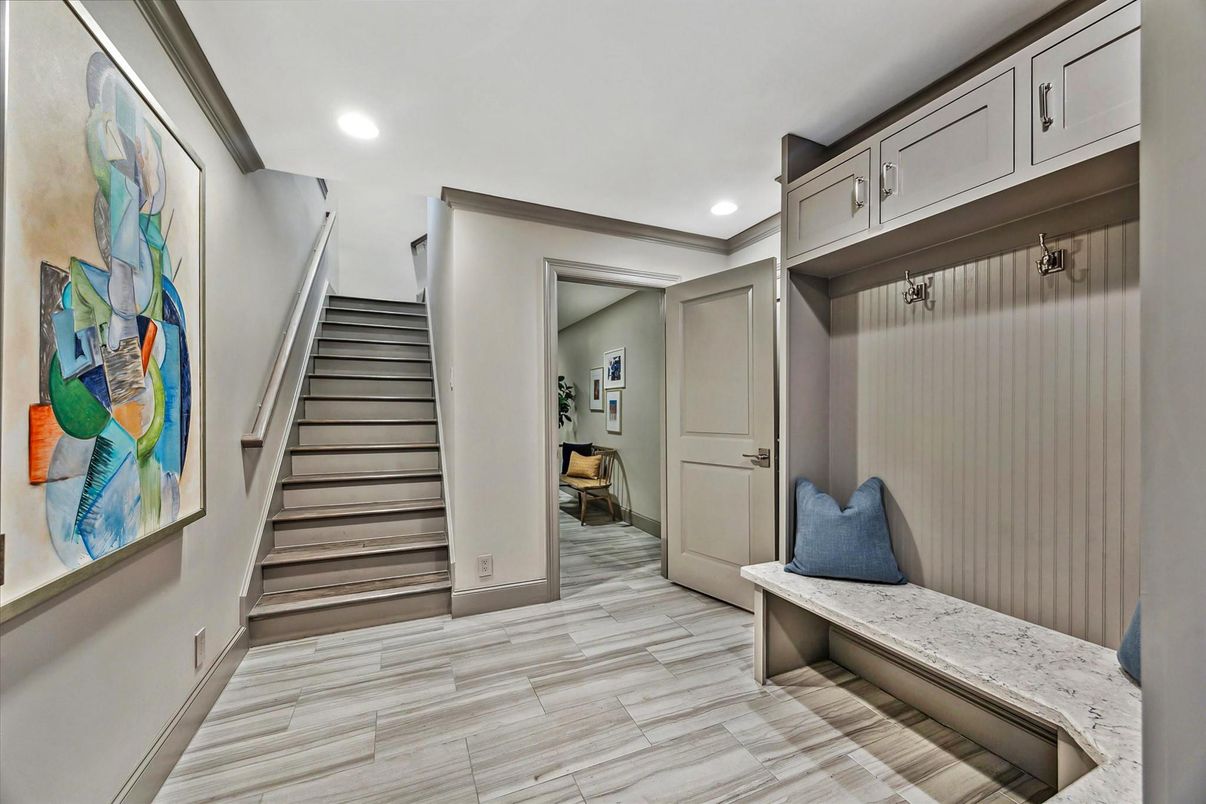 Interior, Recessed Lighting, Wood Texture Flooring