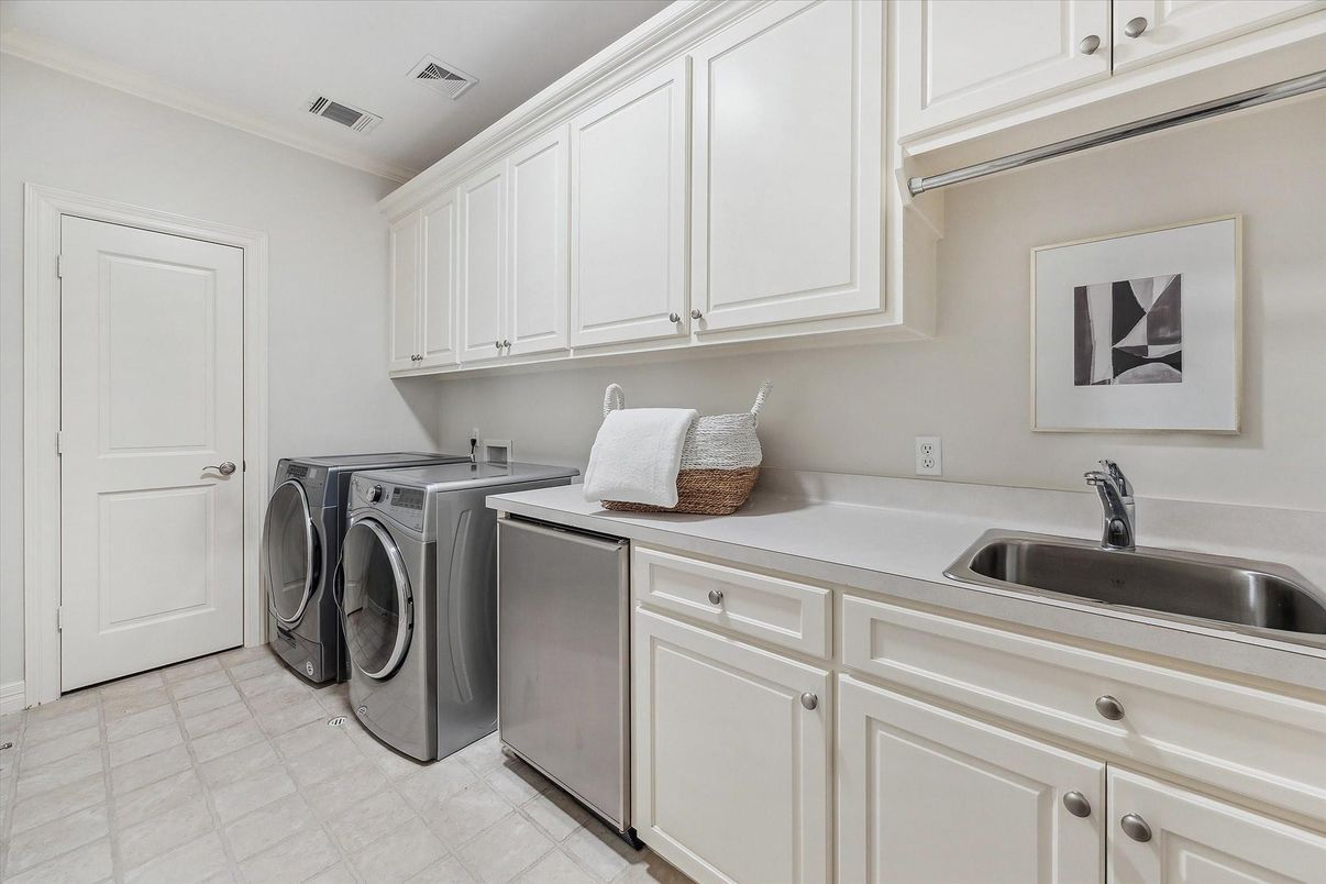 Interior, Washer