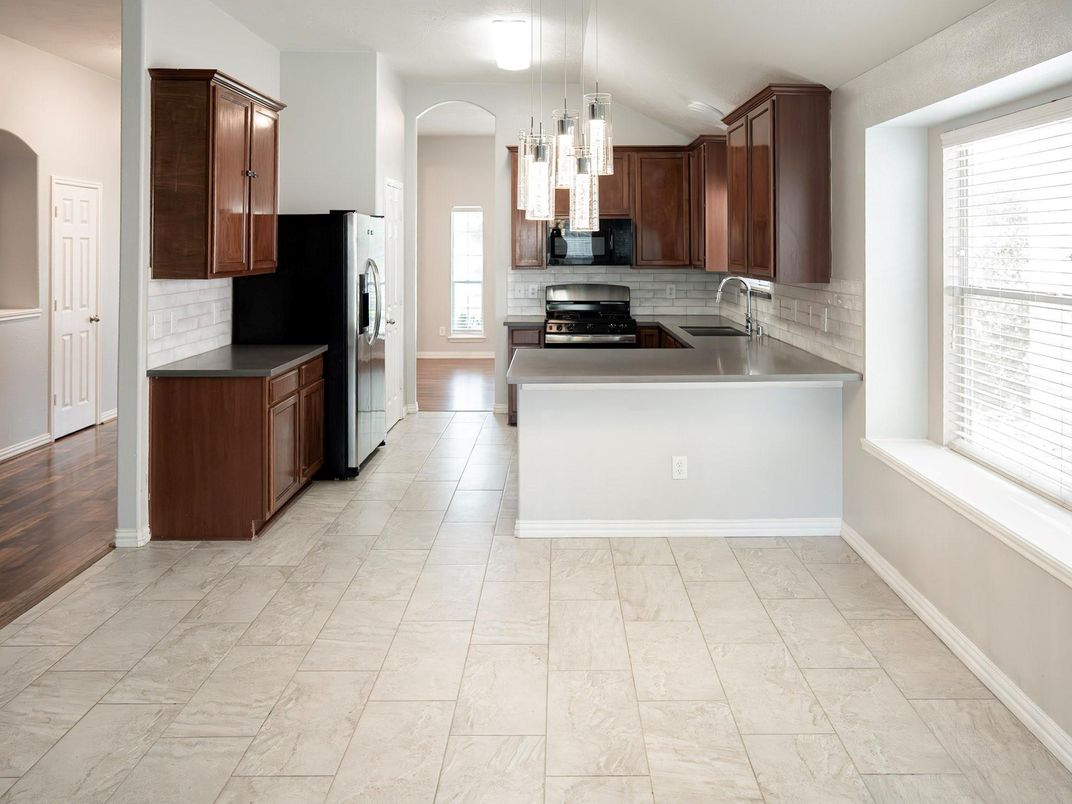 Interior, Kitchen, Pendant Lights, Wood Texture Flooring
