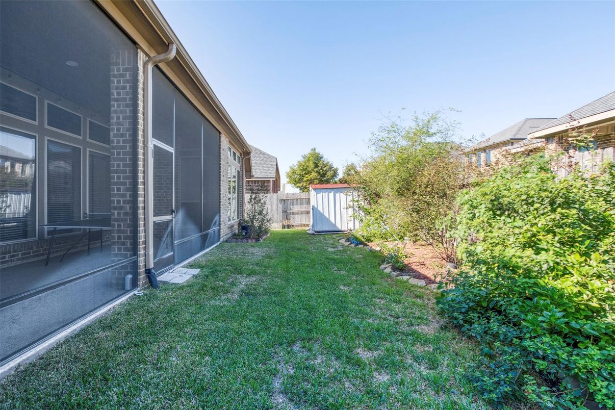 Backyard, Exterior