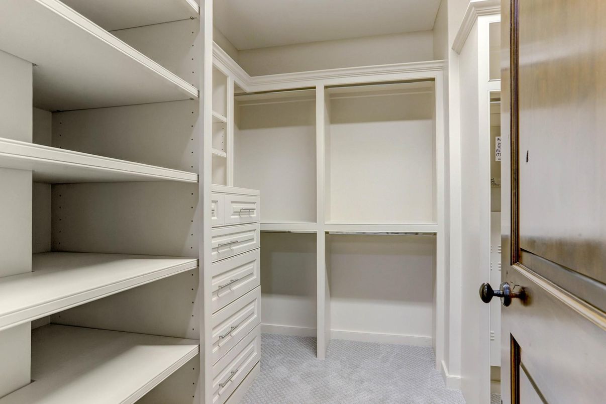 Interior, Walk-in Closets