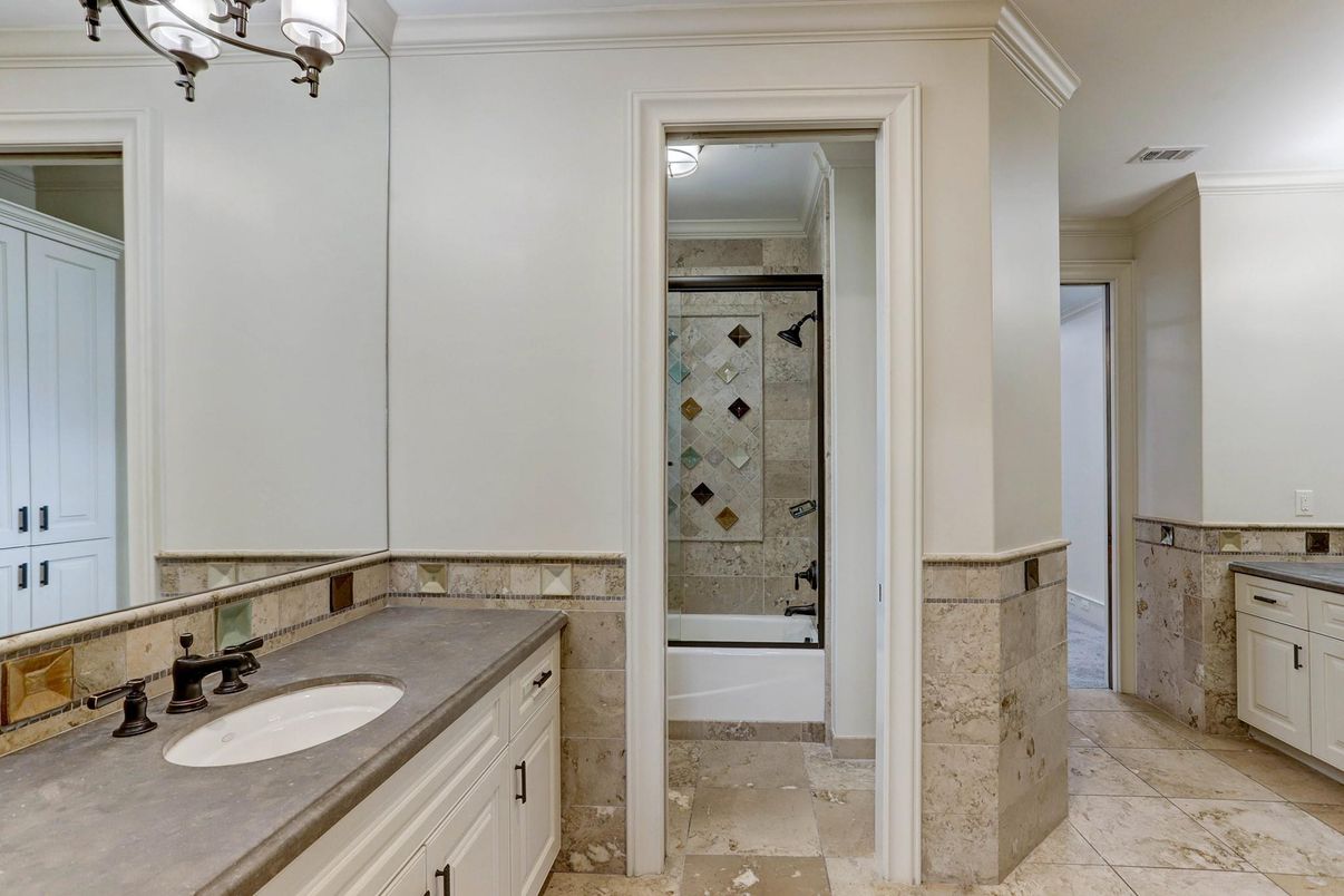 Bathroom, Glass Shower, Interior
