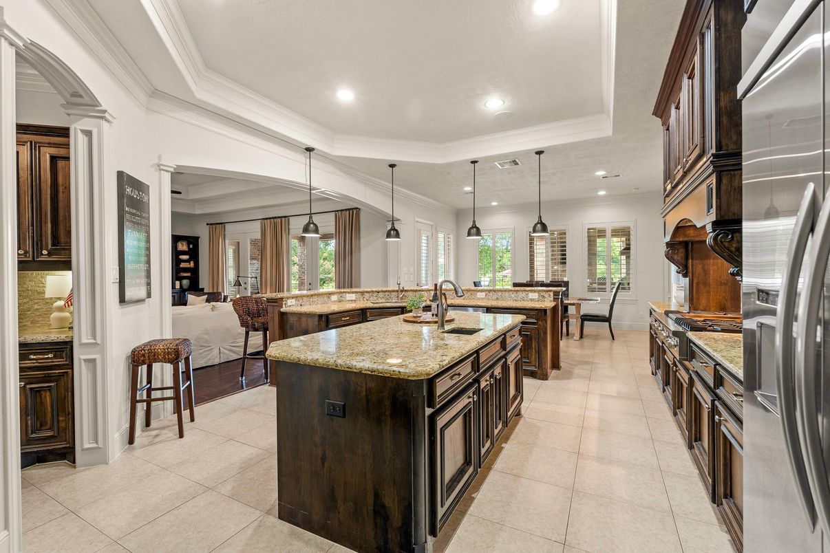Dining room, Interior, Kitchen, Pendant Lights, Recessed Lighting