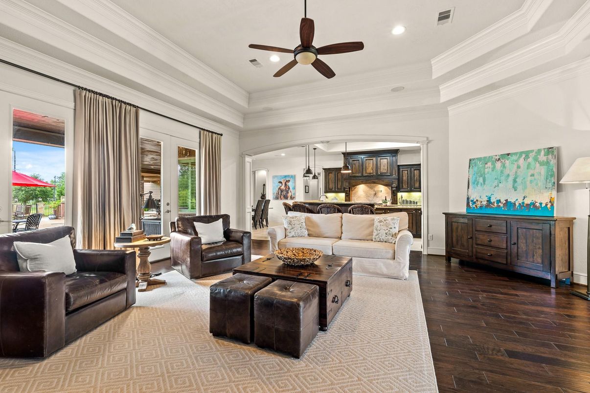 Interior, Kitchen, Living room, Pendant Lights, Recessed Lighting, Stainless Steel Appliances, Wood Texture Flooring