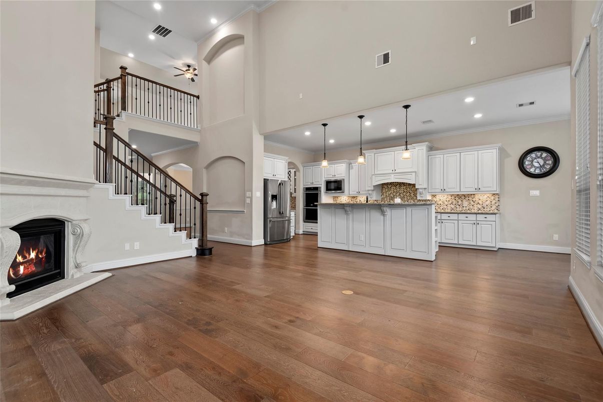 Fireplace, Interior, Kitchen, Pendant Lights, Recessed Lighting, Wood Texture Flooring